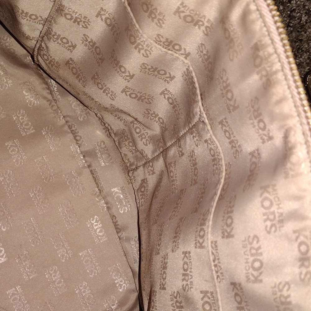 Michael Kors Soft Pink Leather Satchel - Picture 3 of 16